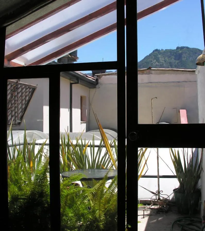 Guest house Om Hospedaje Hotel Bogota